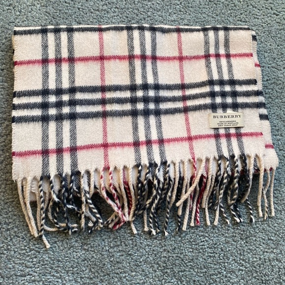 Burberry Classic Check Tan 100% Cashmere Large Scarf - Picture 1 of 8